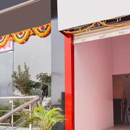 Super Collection O Chandan Nagar Kharadi Formerly Kharadi Inn Пуна Экстерьер фото