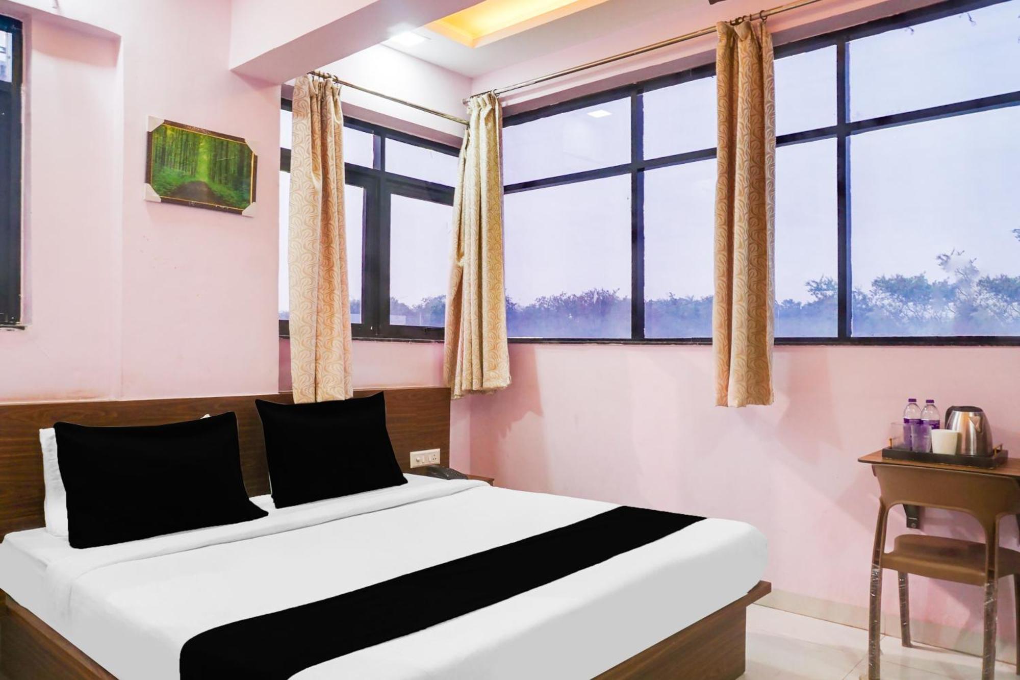 Super Collection O Chandan Nagar Kharadi Formerly Kharadi Inn Пуна Экстерьер фото