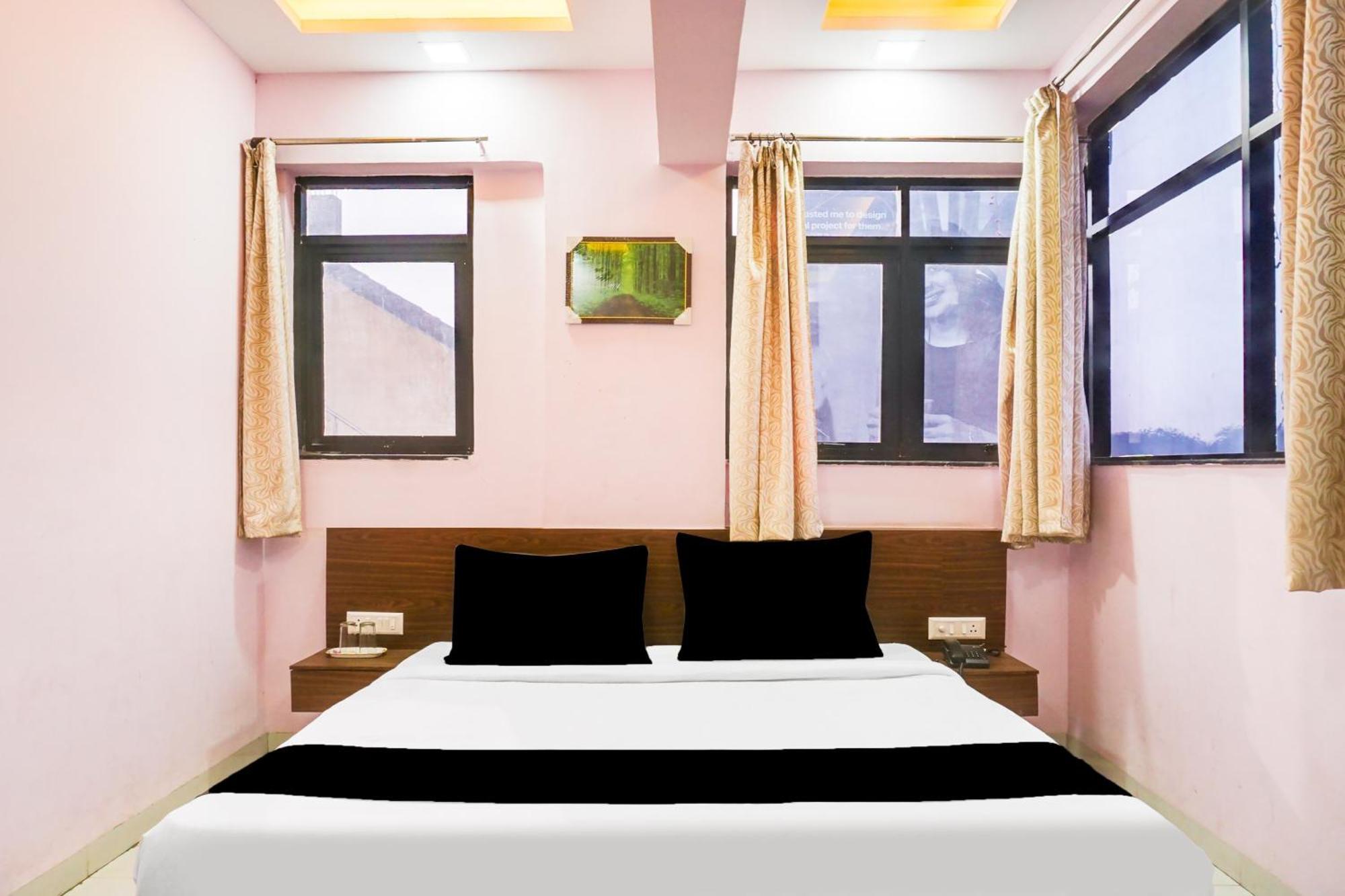 Super Collection O Chandan Nagar Kharadi Formerly Kharadi Inn Пуна Экстерьер фото