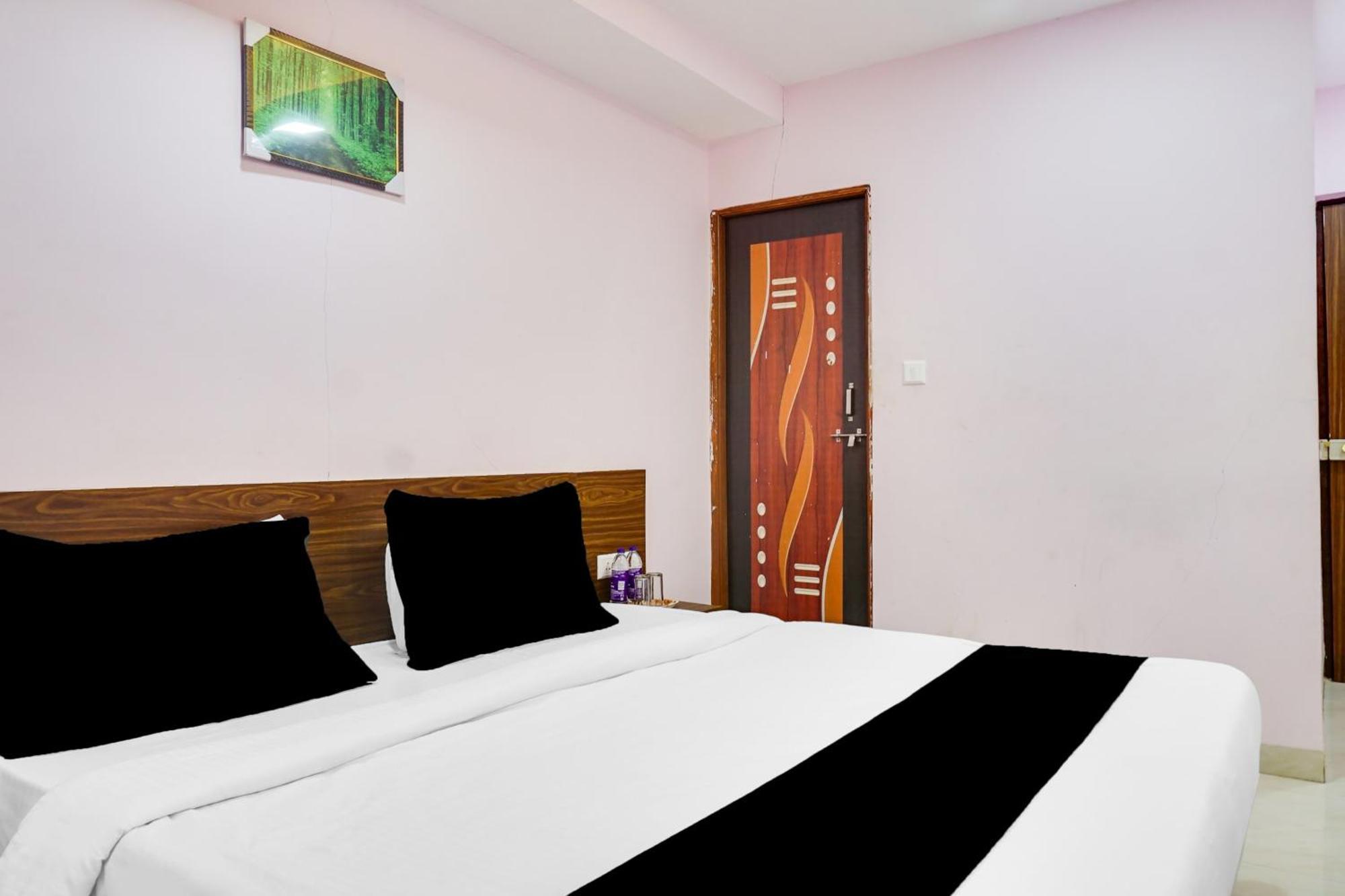 Super Collection O Chandan Nagar Kharadi Formerly Kharadi Inn Пуна Экстерьер фото